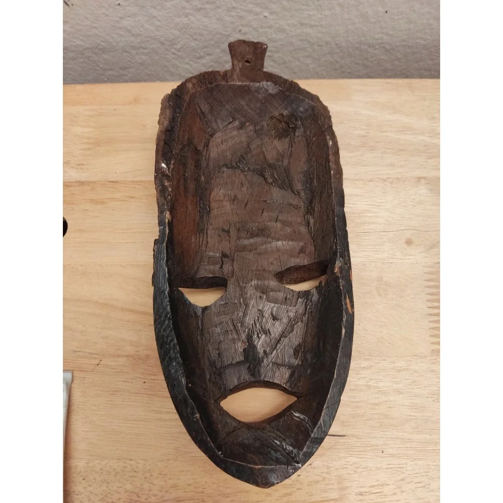 Set Of 2 Vintage African Tribal Masks Hand-Carved Wall‎ Hanging